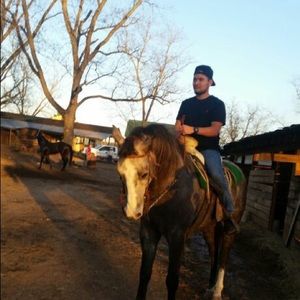 Meet your Posher, Fernando